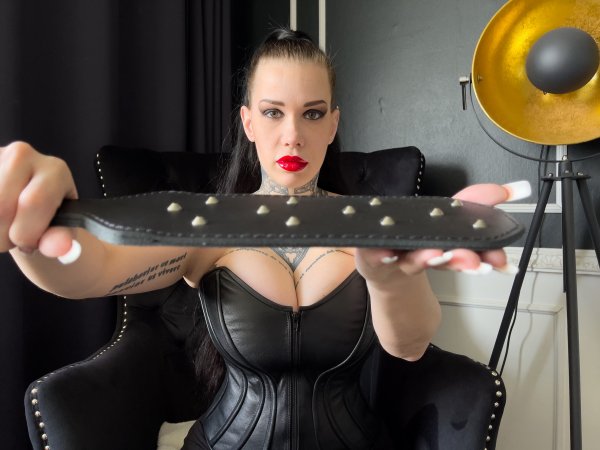 Pagaie avec rivets : Jeu BDSM Perfection