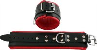 Bracelet de cheville en cuir noir doublé rouge