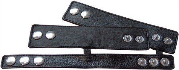Le triple cockstrap large de M. B : des érections sûres ! Le triple cockstrap large de M. B : des érections sûres !